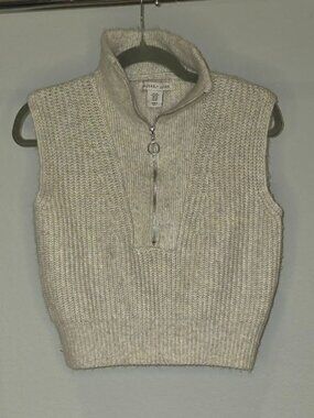 Sincerely Jules - XS Sweater Vest